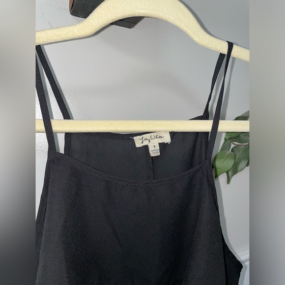 Black Lily White Top - Picture 5 of 5